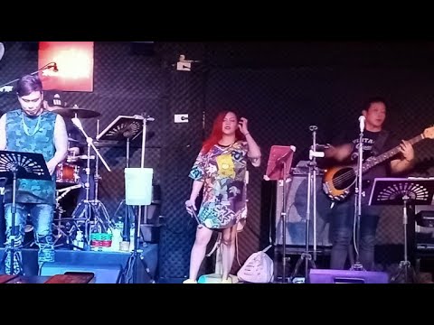Cam 2 LIVE at The Triangle Bar Pattaya with Thai Tastic