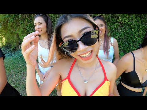 Lust ladies try golf with Queen of Pattaya!