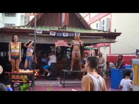 Beach Road Soi 7 & Soi 8   Pattaya Girls / Паттайя Девушки