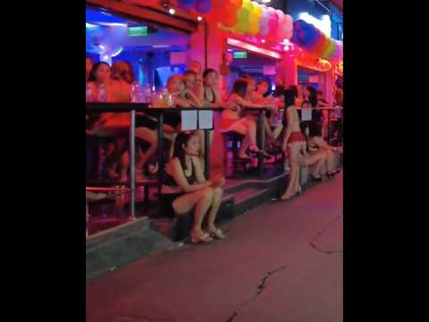 Lovely ladies surrounded by beautiful lights in Pattaya / Vlog-01 @ms_tour_vlog